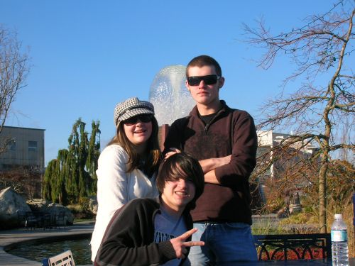 Shannen, Matthew, and Andrew in Bremerton, WA.  Looking cool.  And it was, very cool.